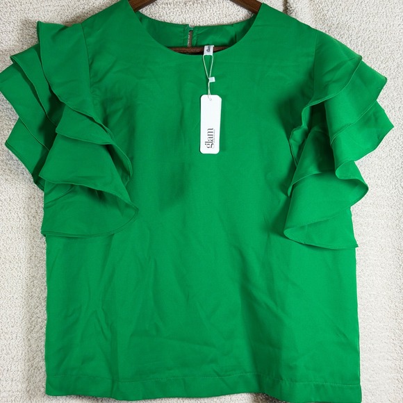 Tops - GLAM Ruffled Crew Neck Blouse Flutter Sleeve Chic Emerald Green Boutique NWT
